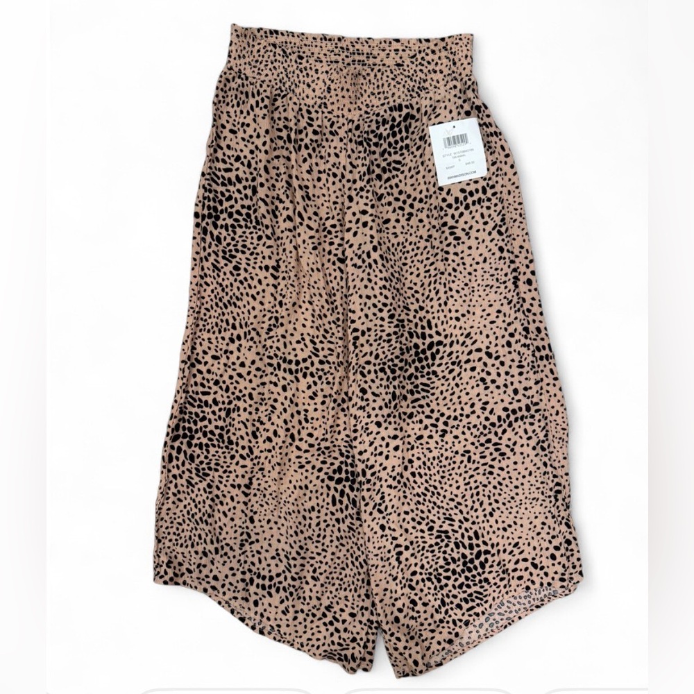 89th & Madison Tan and Black Leopard-Print flowy pants